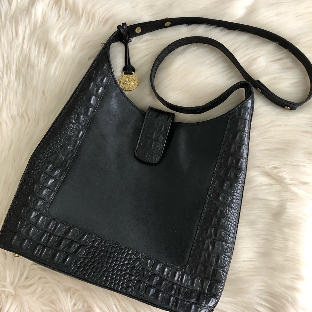 Brahmin black croco & smooth leather handbag